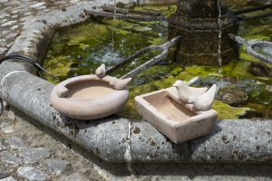 Terracotta vogelbadje